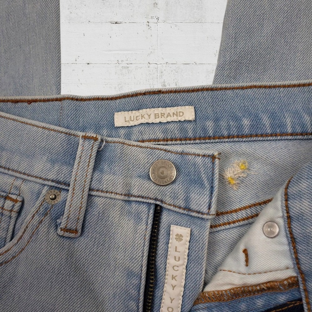Lucky Brand Ava Mid Rise Crop Mini Boot Jeans Light Wash Daisy Embroidered‎ 4/27 - Picture 4 of 8